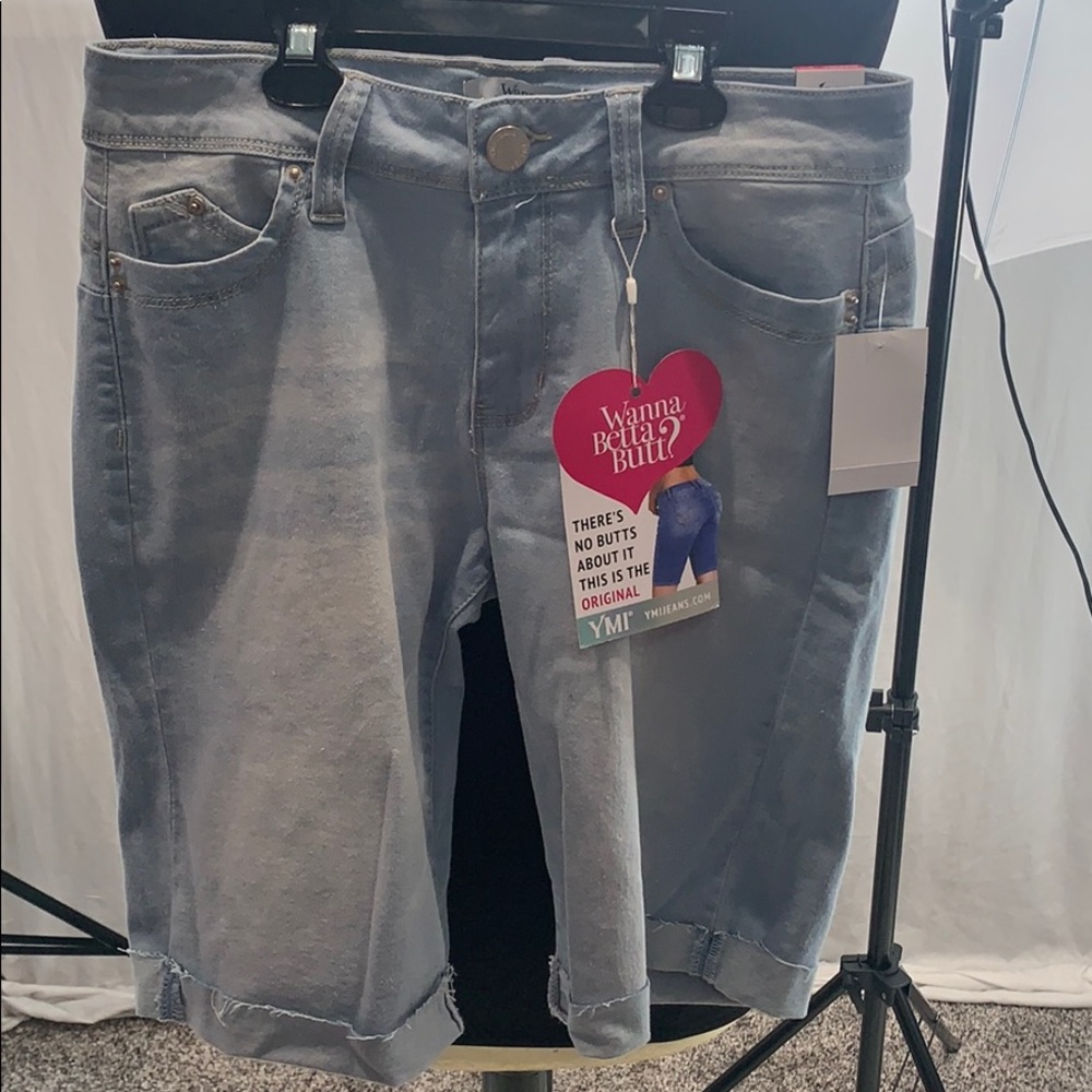NWT YMI Wanna Butt Jean Shorts Size 5